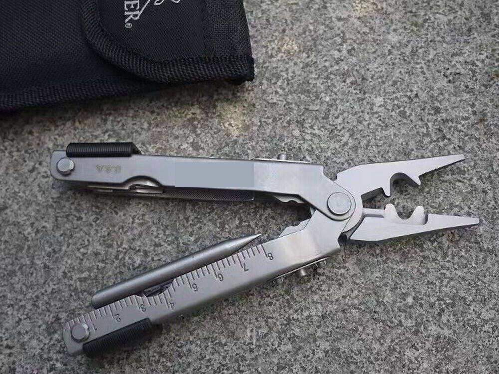 US NEW 13 In1 Outdoor MULTI PLIER 600 DET STAINLESS MULTI FUNCTION TOOL Gifts