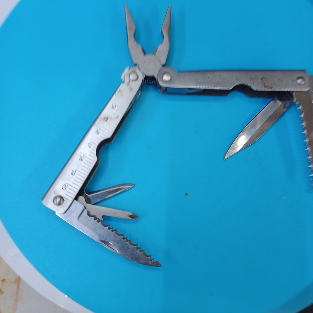 Winchester Multi-Tool Stainless Steel Finish – 4.25 inches closed