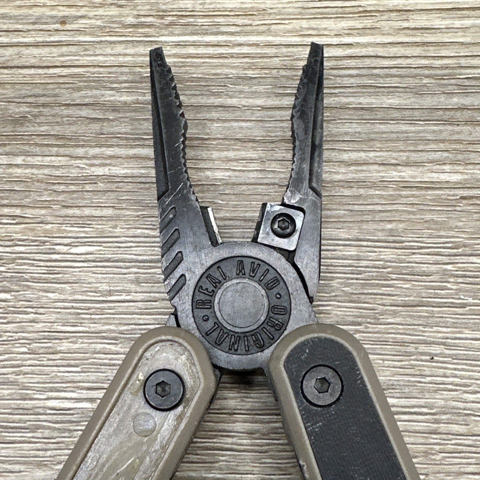 Real Avid Multi-Tool AR15 Hunting Rifle Tool Pliers Knife More!
