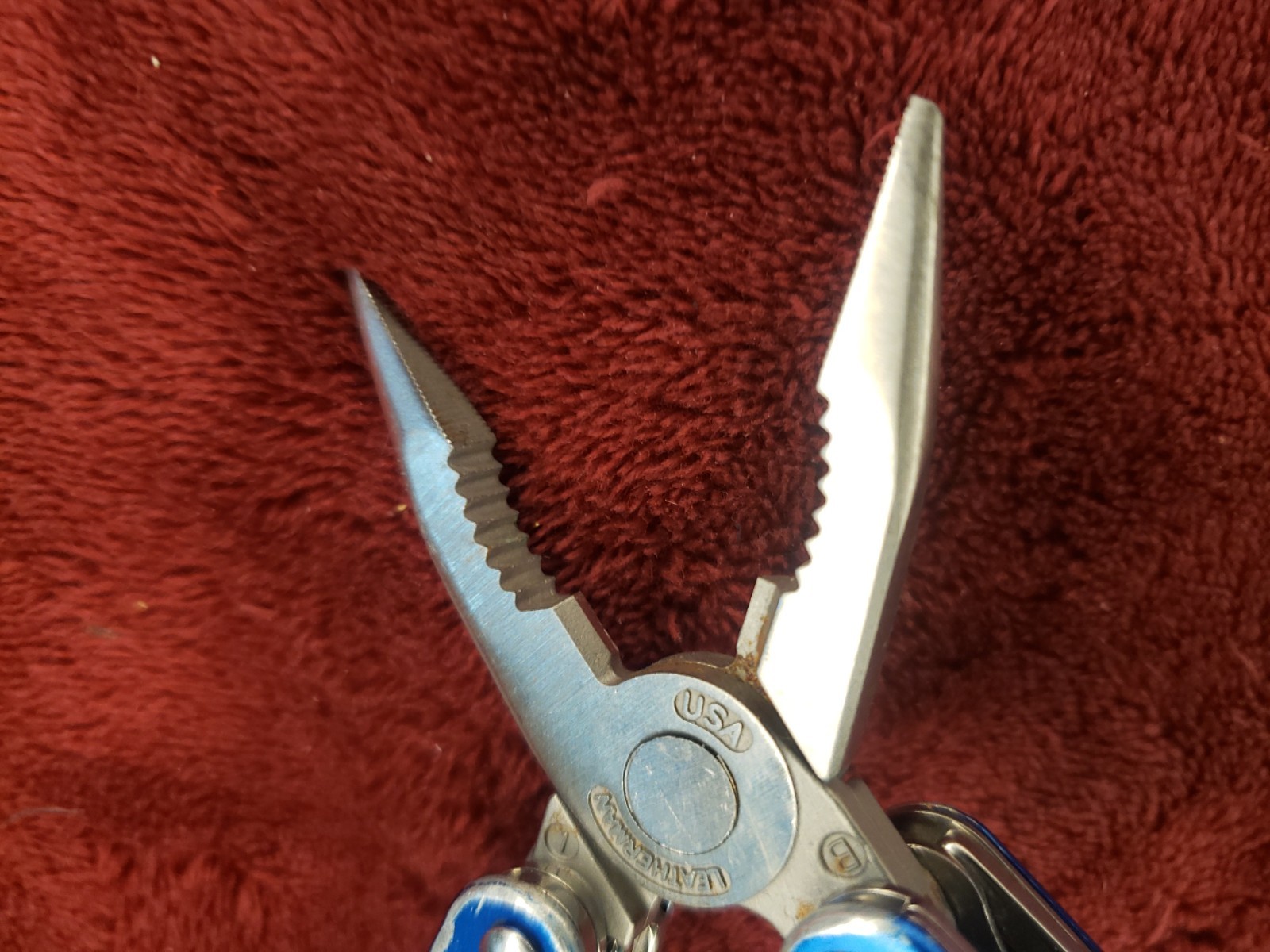 🔪 Leatherman Juice CS4 Multi-Tool Stainless Pliers Multi Tool Blue Read
