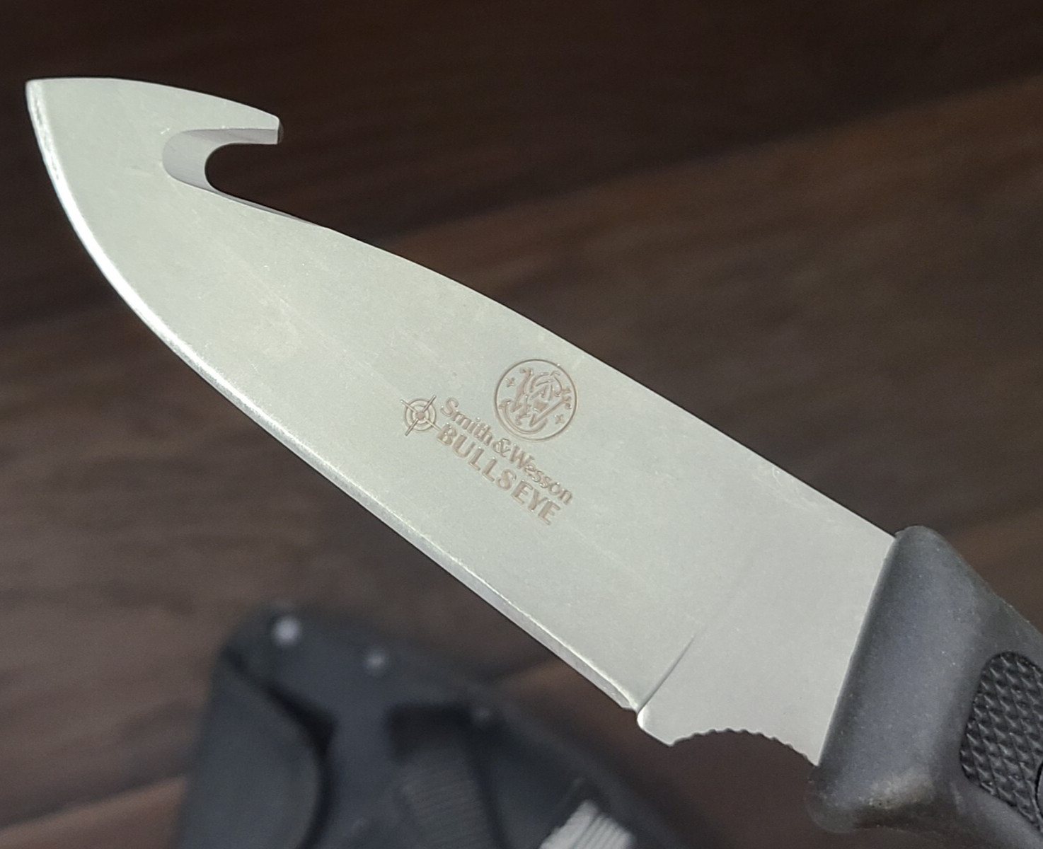 Smith & Wesson BullsEye Hatchet Gut-hook Hunting Knife Sheath Camp Hatchet