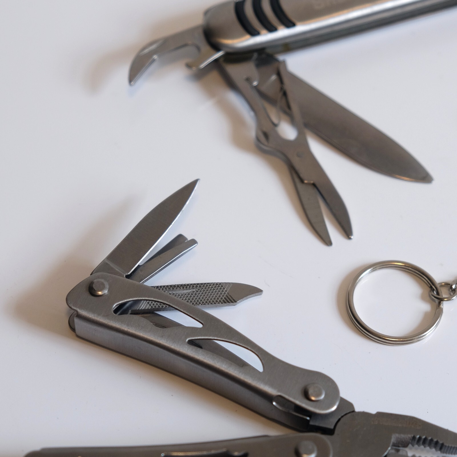 Sheffield Multi-Tool Pocket Knife Holster Bottle Opener Cocktail Knife Corkscrew