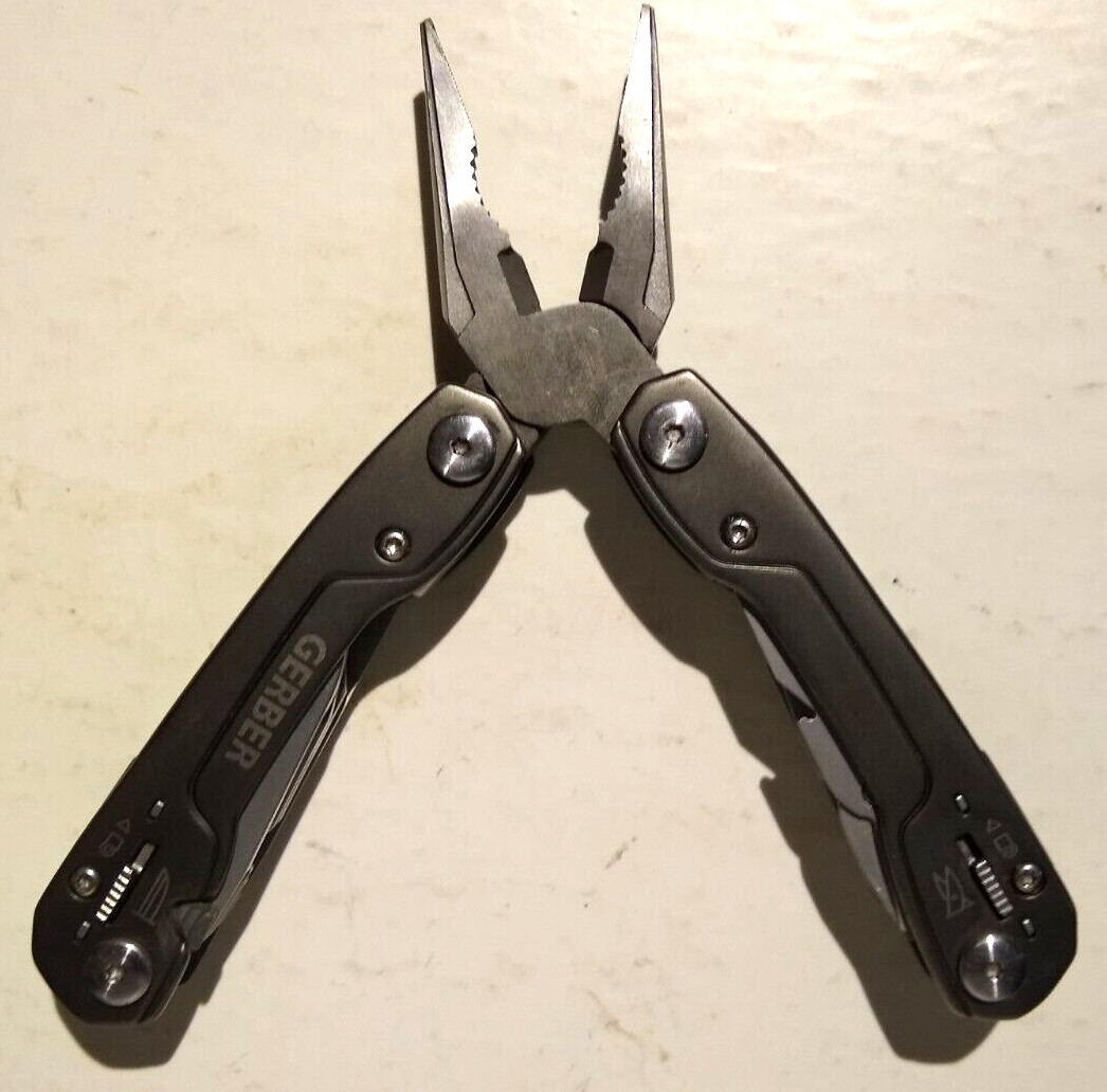 GERBER Multi Tool W/ Sheath – Resolve 22-09462 – Stainless Steel – 10 Function