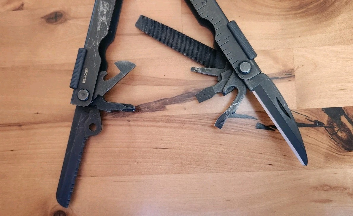 Gerber MP600 Multi-Tool Multi-Plier Black Oxide – Great (NOTE) – X23