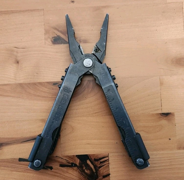 Gerber MP600 Multi-Tool Multi-Plier Black – Great Condition – N20