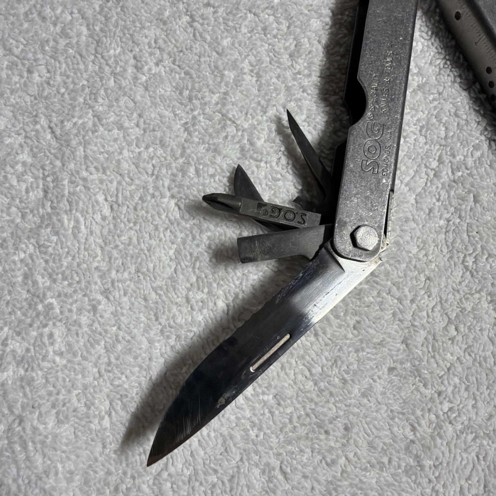 Sog Power Lock Pliers Multi Tool 13 Tools With Case Knife Saw