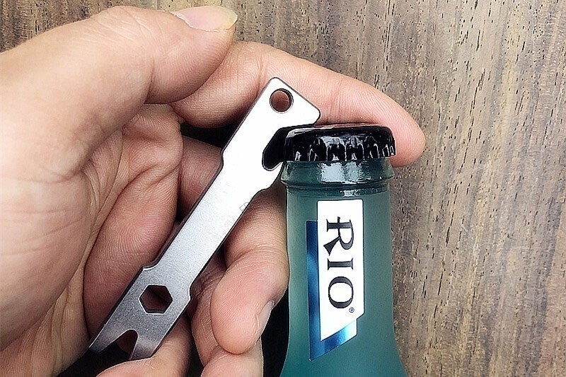 HotTitanium Alloy Pry Bar Crowbar Wrench Opener Keychain Outdoor Multi Tools EDC