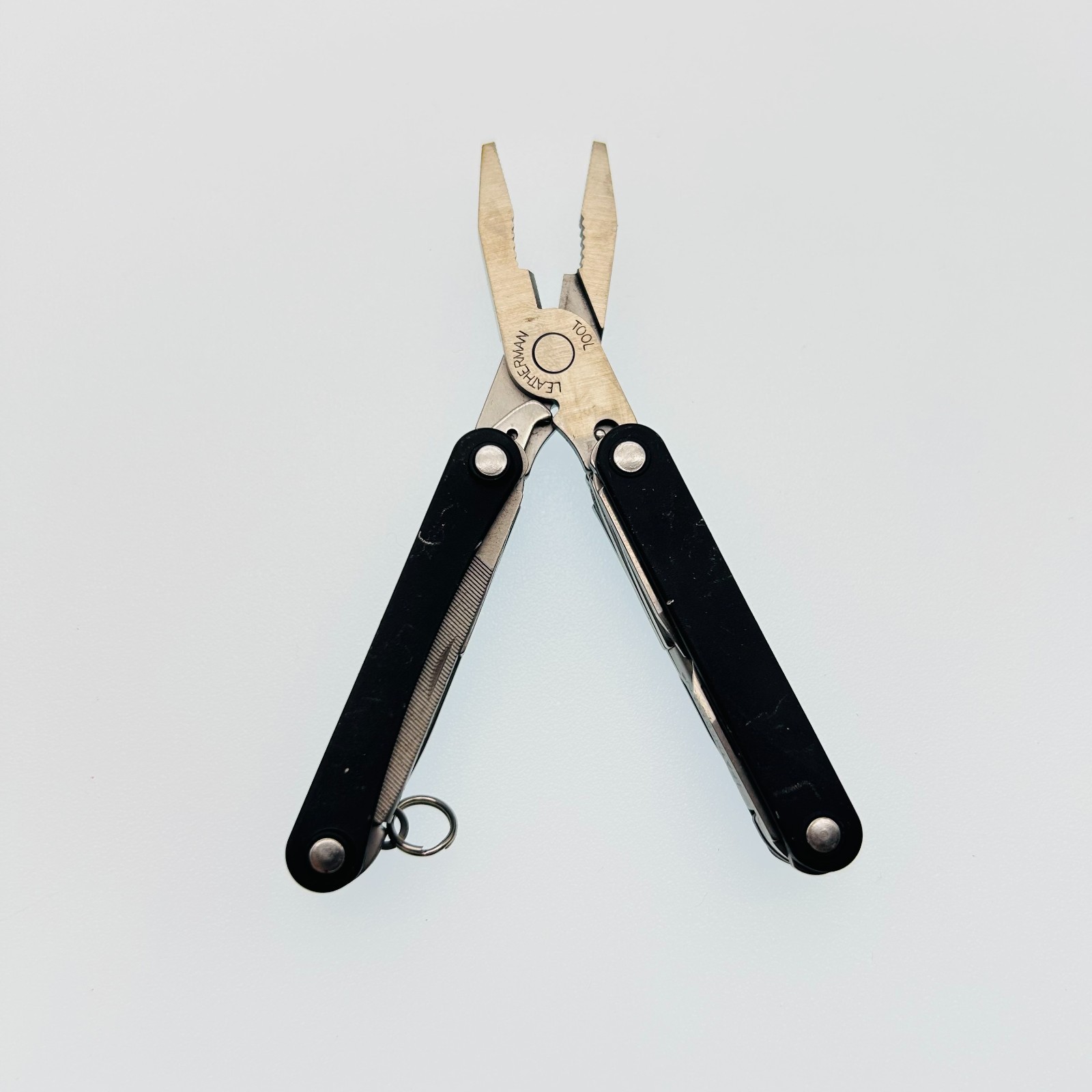 Leatherman Squirt PS4 BLACK – 8-in-1 Keychain Multi-Tool Discontinued (CODE36)