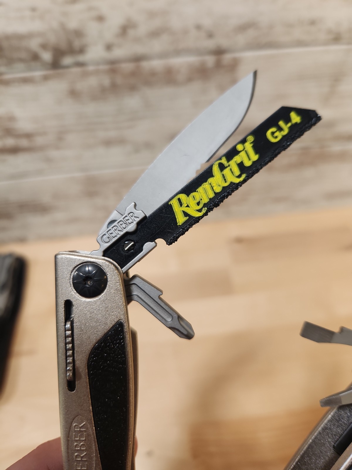 Gerber MP700 Urban Legend Multi-plier