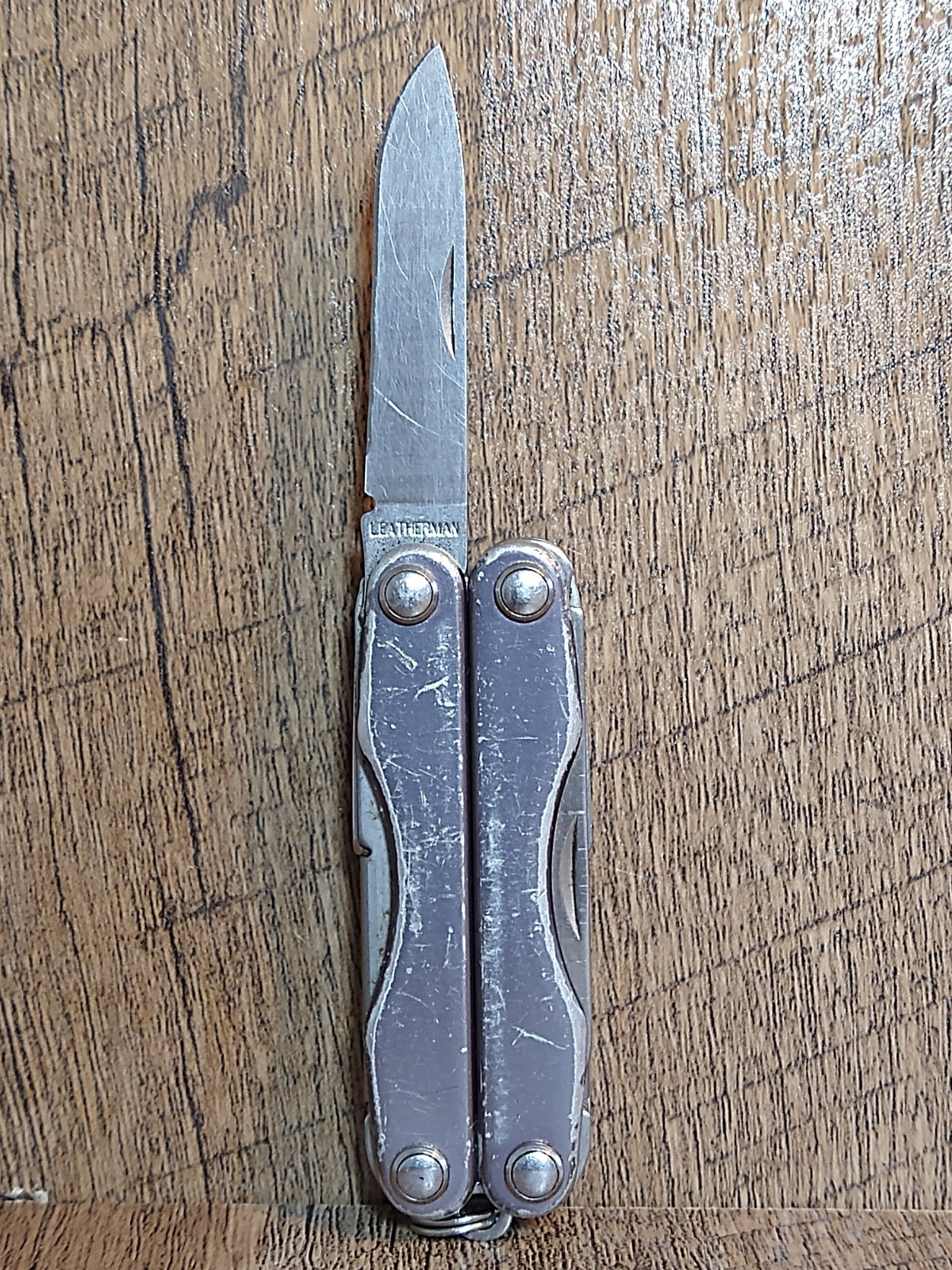 Leatherman SQUIRT S4 GRAY/SILVER Multi-Tool (Retired Model) – All Tools Good!