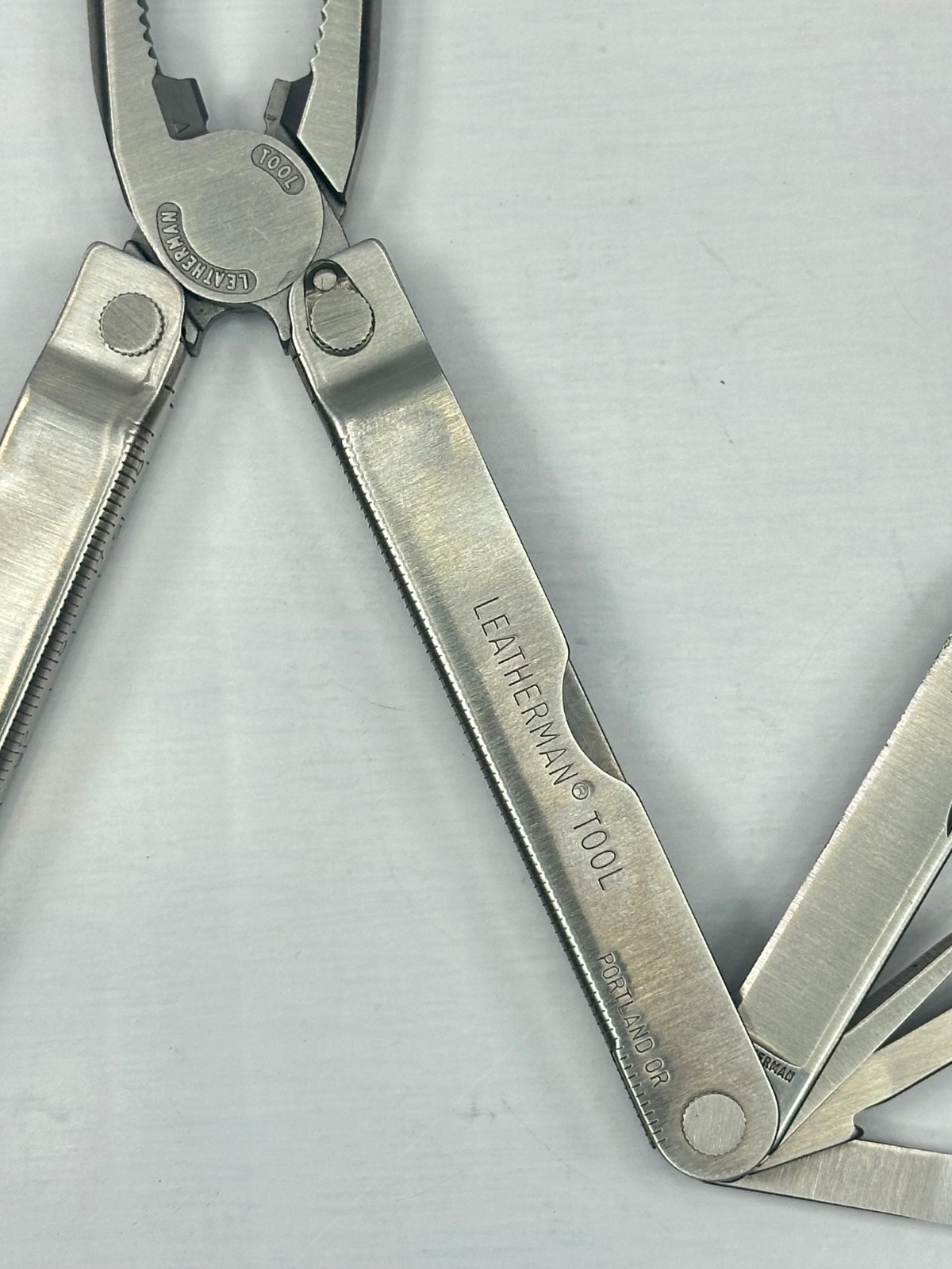 Vintage 2002 Leatherman Portland OR Multi Tool w/Nylon Sheath Oilfield 15 Years