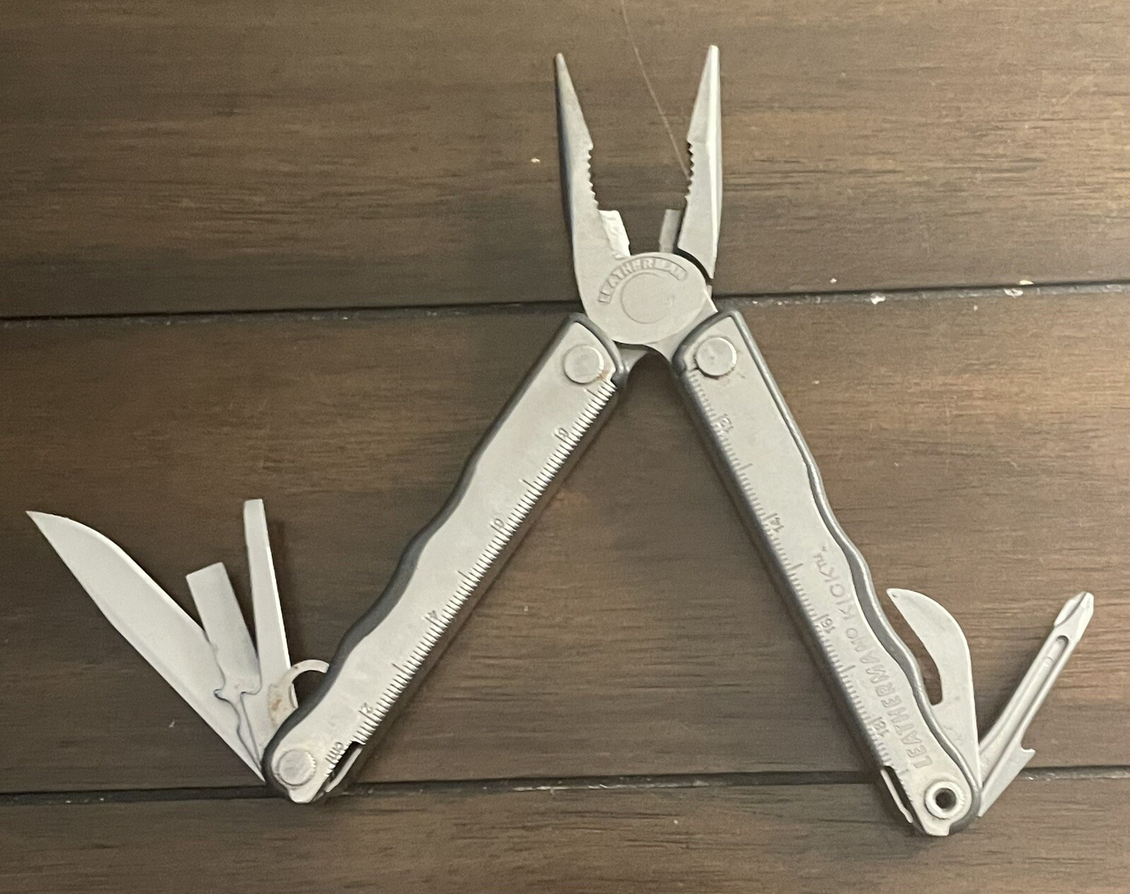 Leatherman Kick Multi-Tool 12/2006 Date Code