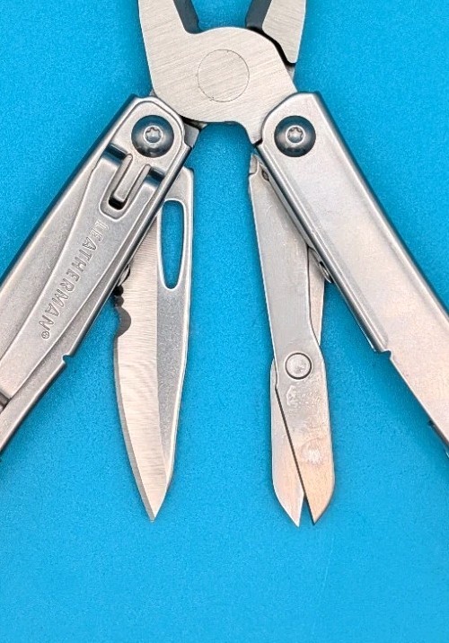 LEATHERMAN WINGMAN MULTI-TOOL! FAST SHIPPING!
