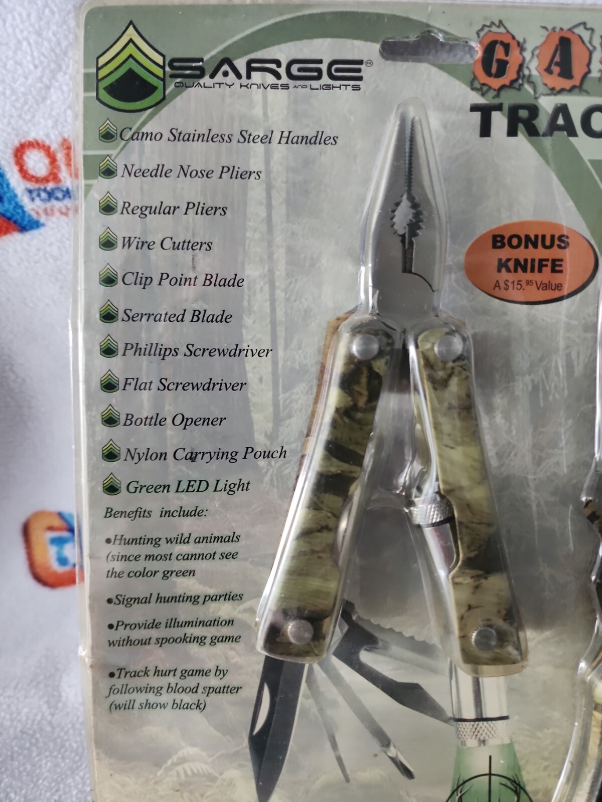 New Sarge SK-110 Game Tracker Camo Multi-Tool & Bonus Knife with Pouches