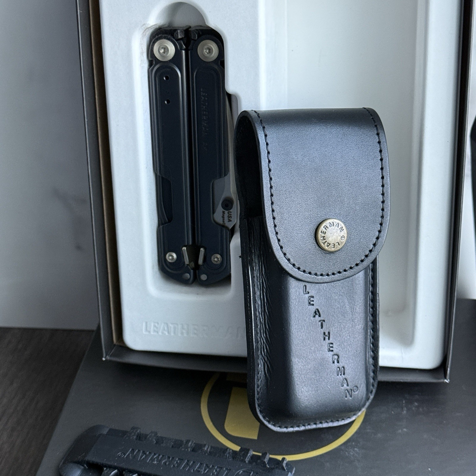Leatherman Arc Obsidian Multitool. Limited Edition w/Leather Sheath. Opened Box