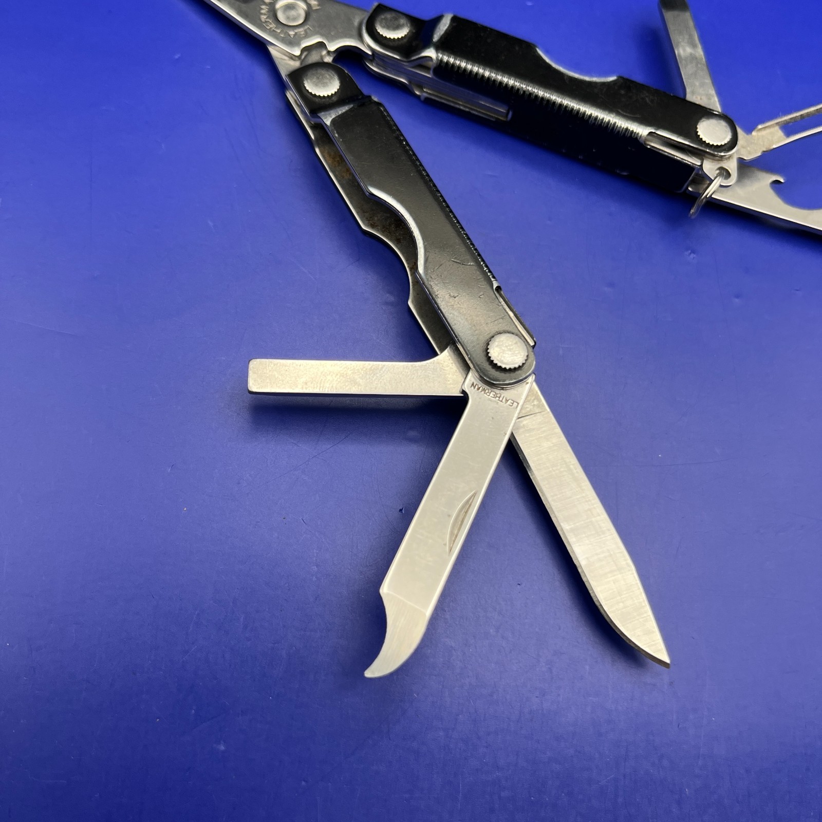 Leatherman Micra Multi-Tool Knife, Scissors- Bladk