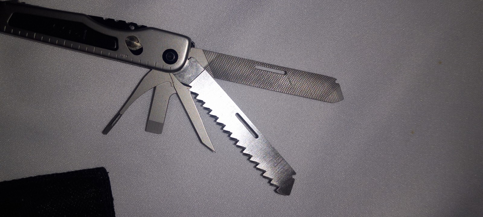 SOG Multi-Tool PowerGrab w/ Deluxe Hex Bit Kit RETIRED