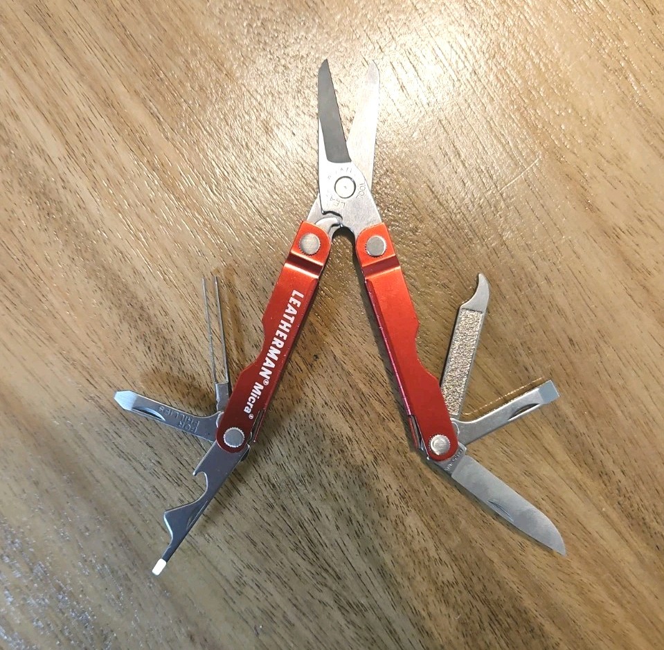 Leatherman Multi-Tool Micra Red Stainless Keychain Scissors Pocket Knife USA EDC