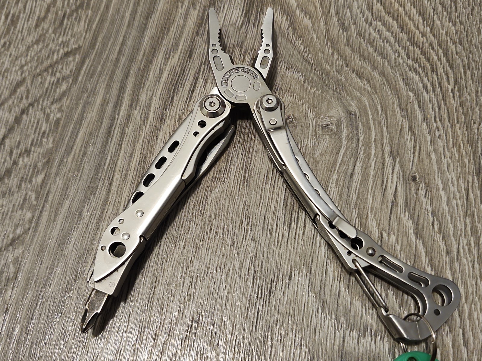 Leatherman Skeletool Multi-Tool – Used, Good Condition