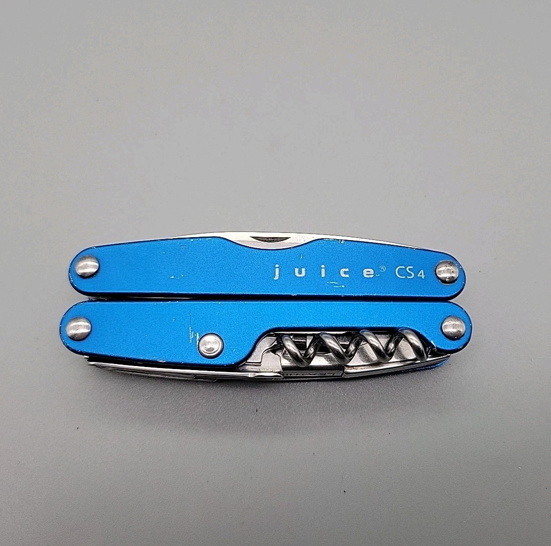 Leatherman JUICE CS4 Multi-Tool – Dated 1102 – Blue – Discontinued