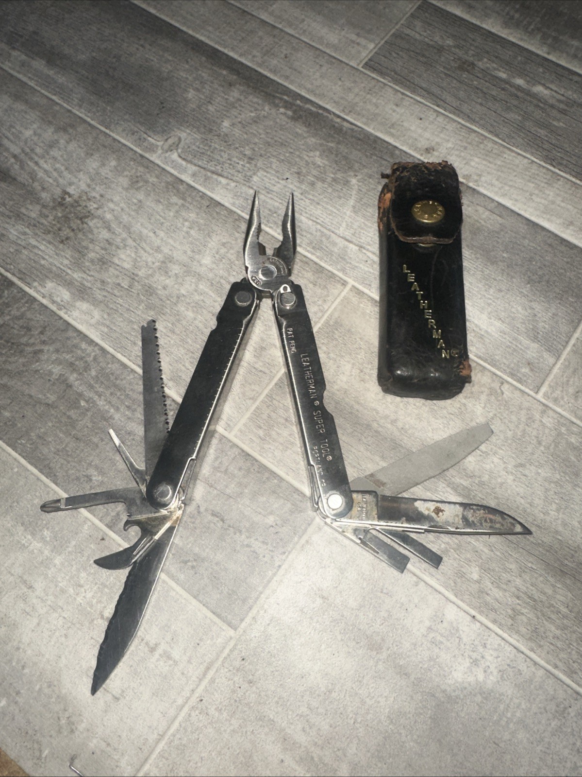 Leatherman Super Tool Multi-tool Pliers with Sheath