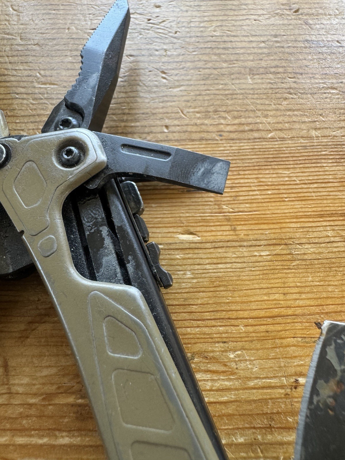 Leatherman OHT Multi-Tool Knife Discontinued! COYOTE TAN!