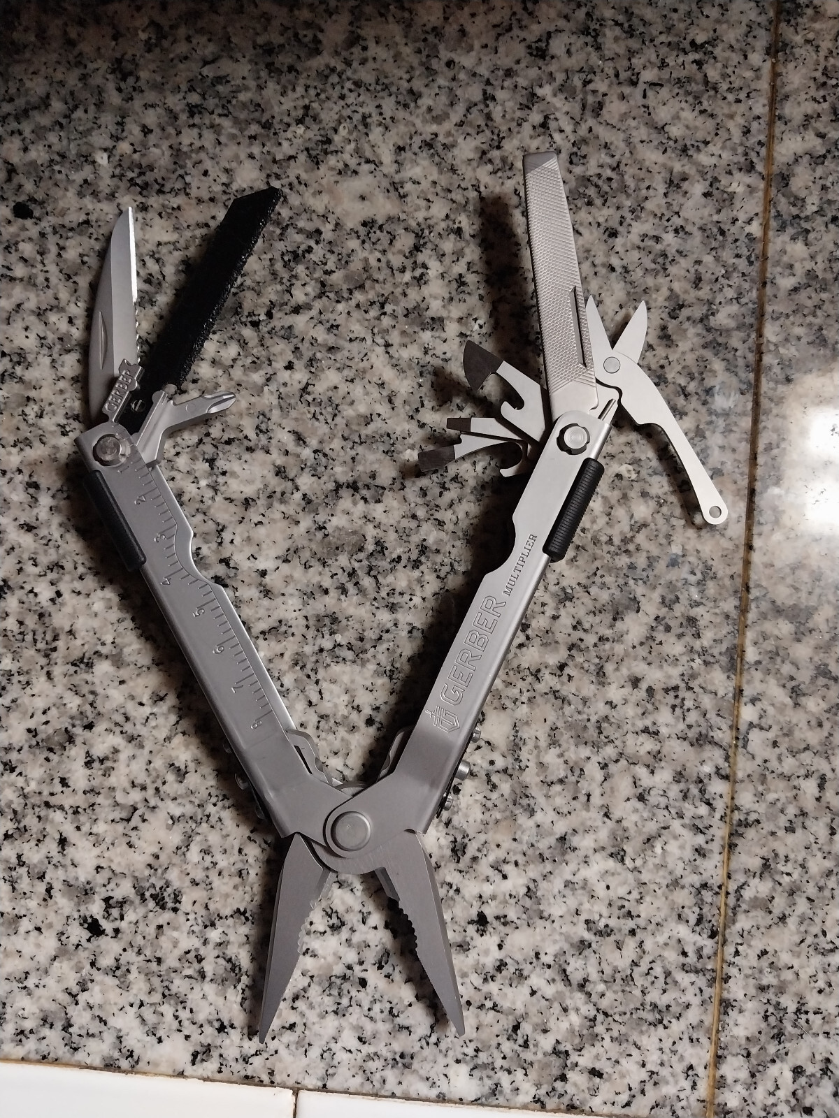 Gerber Multi-Tool / Silver — NEW
