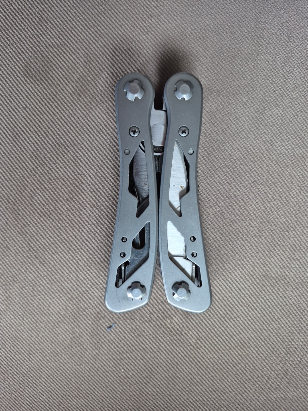 Stanley Multitool Stainless Steel Plers,knife And 7 Other Fuctions In Greatshap