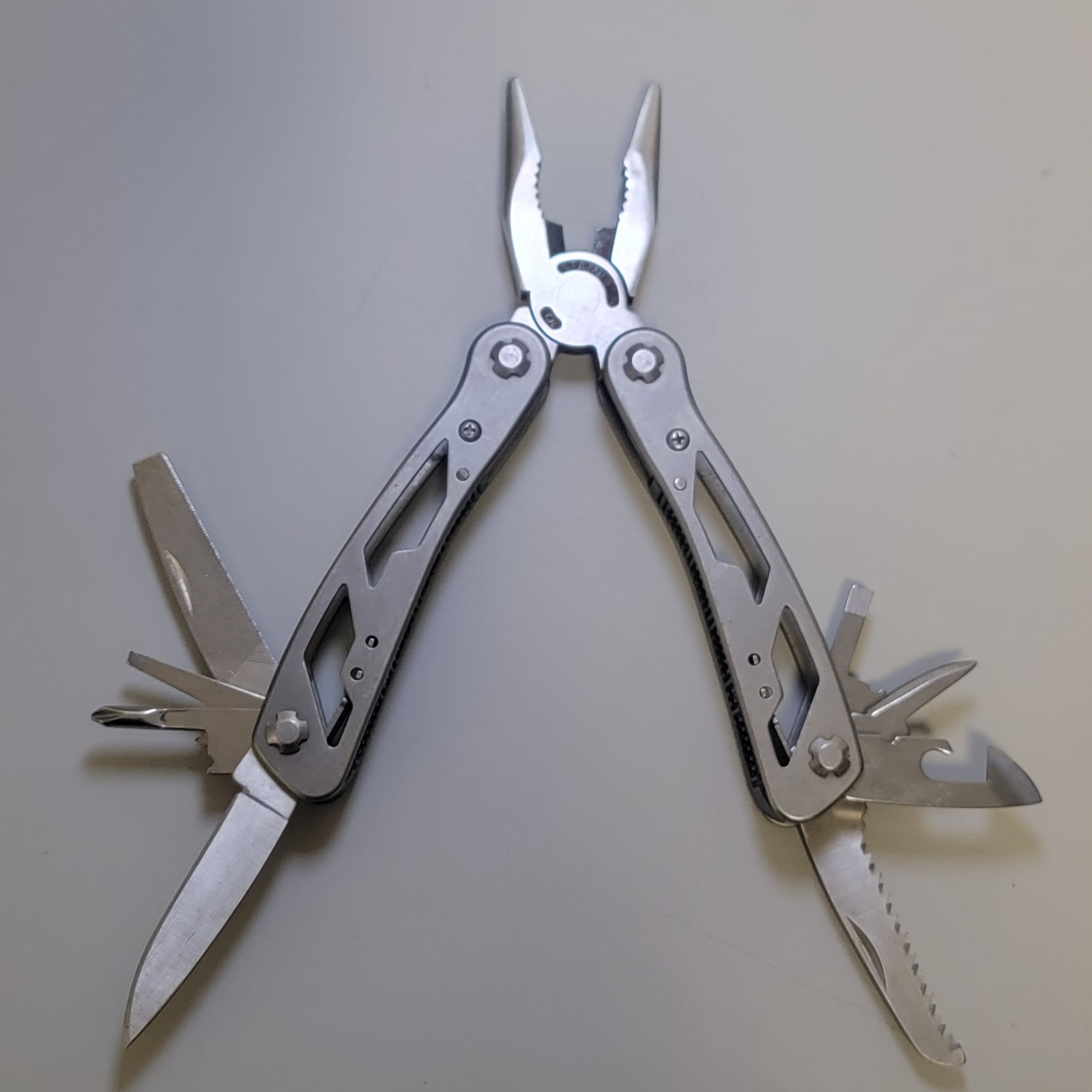 Stanley Multi Tool 2CR 12 in 1 Pocket Knife Pliers Saw Screwdriver File