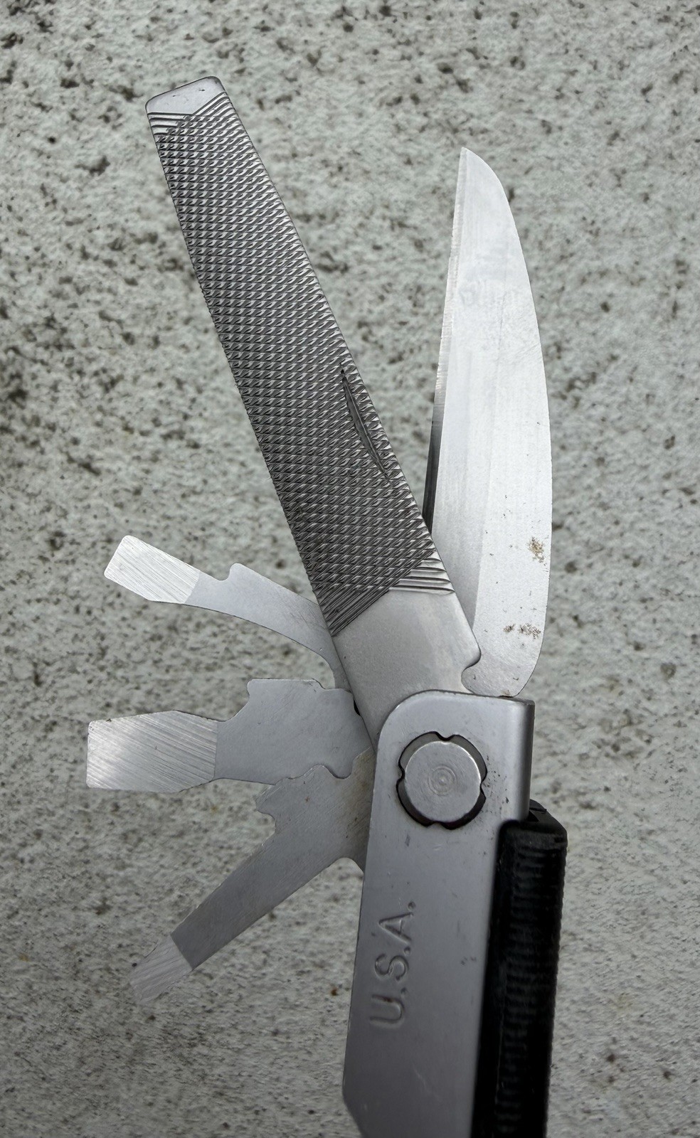 GERBER MP600 USA SILVER MULTI TOOL, KNIFE, PLIER, W/SHEATH, EXCELLENT!