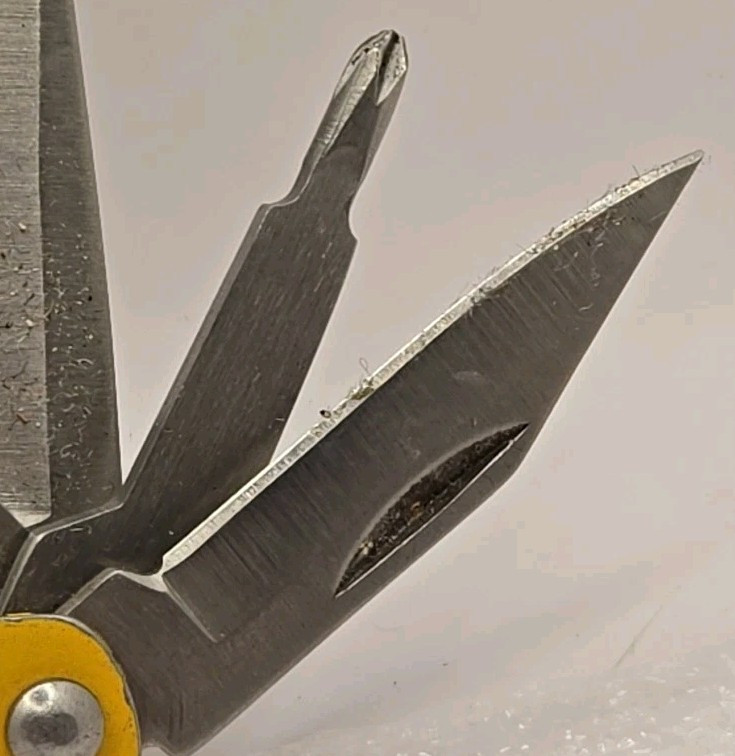 Cabelas Pocket Multi-Tool Flashlight Serrated Knife Can Opener Pliers Keychain