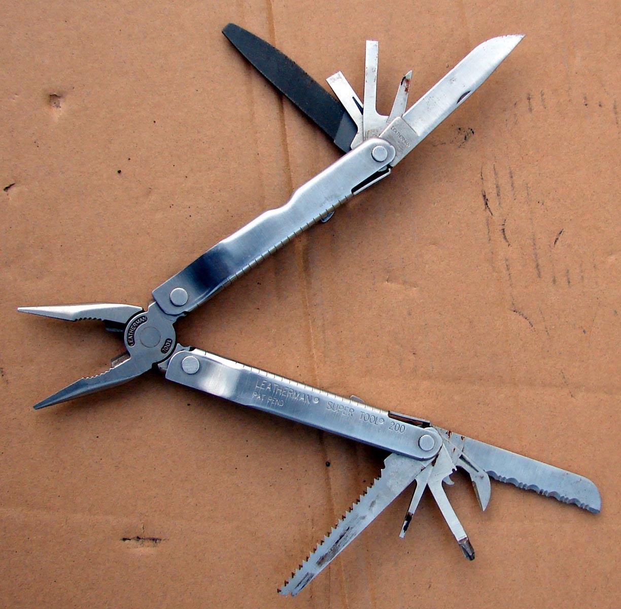 Pat Pend Leatherman Super Tool 200 MultiTool Pliers in Nice Shape 0105