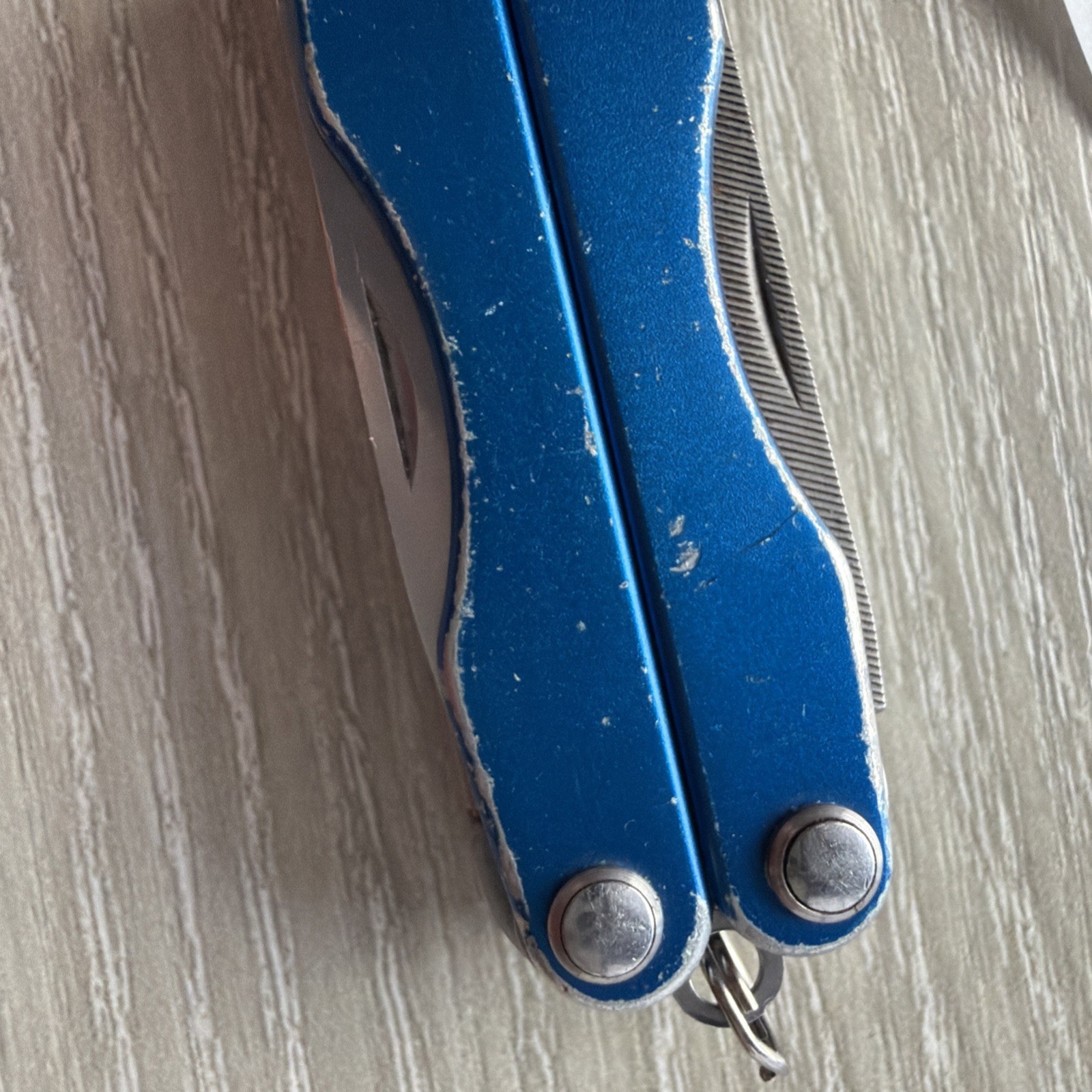 Leatherman Squirt P4 MultiTool Plier Knife File Drivers Blue Metallic