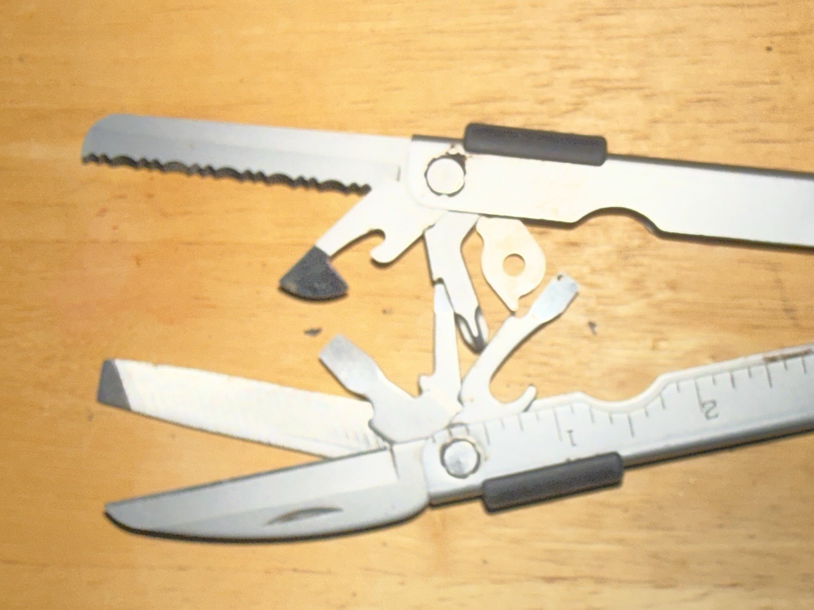 Gerber SILVER Multi-Plier 600 Pristine Condition w/ Carbide Cutter & Free Ship