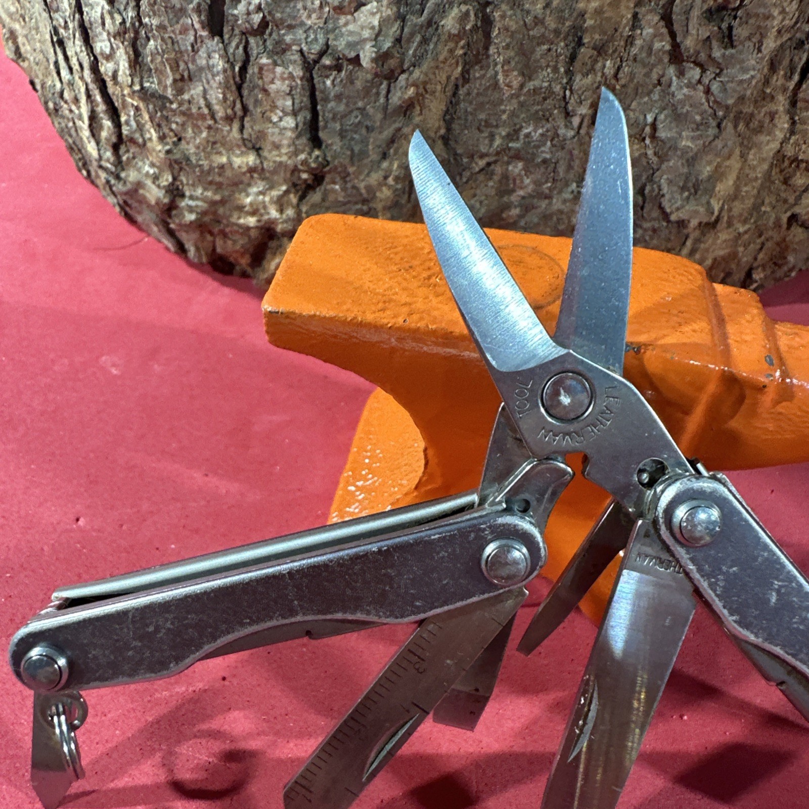 Leatherman Squirt S4 Multi-Tool Gray Nice Condition Some Handle Wear