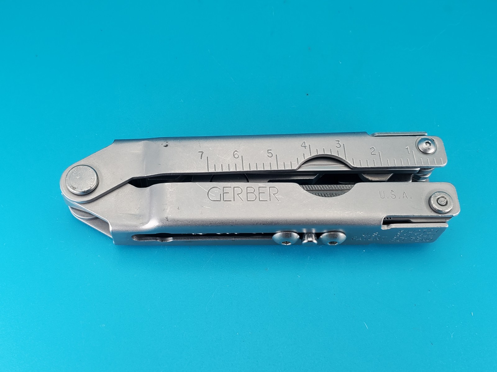 Gerber Vintage Stainless Steel Bluntnose MP400 Multi-Tool! *BLADE CHIPPED*