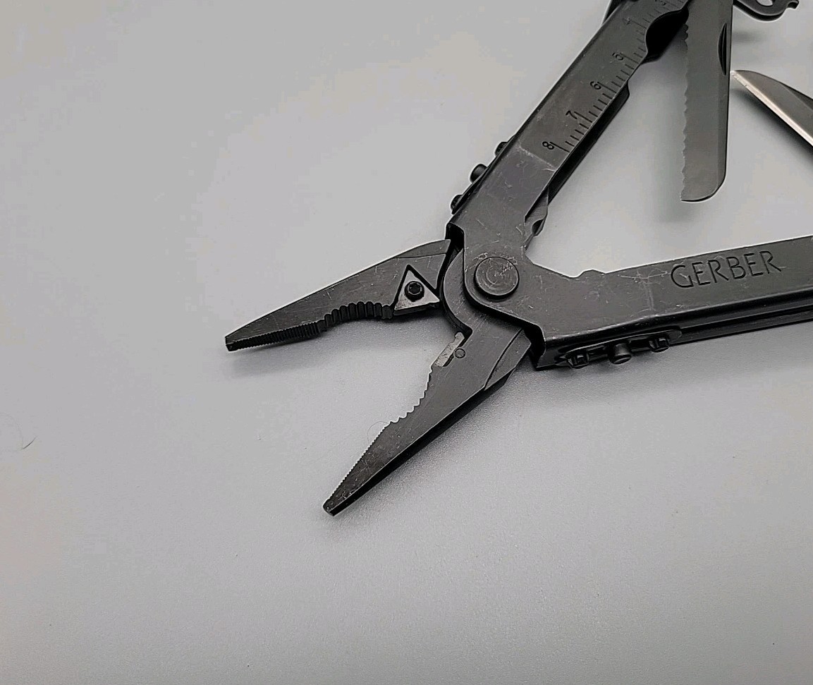 Gerber Multiplier MP600 Multi-Tool – Black – Needle Nose Carbide Cutter Pliers