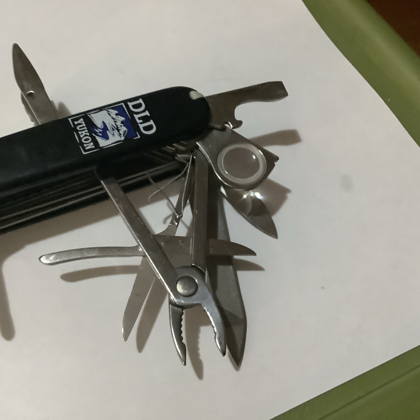 DLD YUKON MULTI Function Pocket Knife