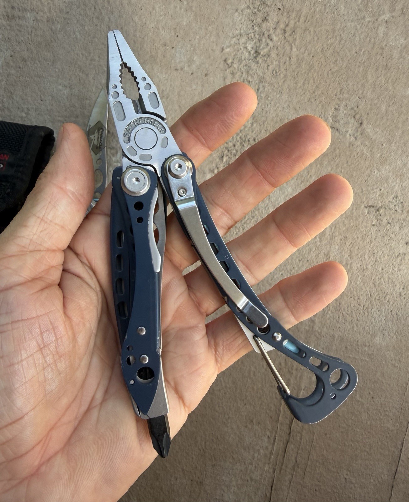 LEATHERMAN SKELETOOL CX & KB NIGHTSHADE MULTI-TOOL & KNIFE IN SHEATH, EXCELLENT!