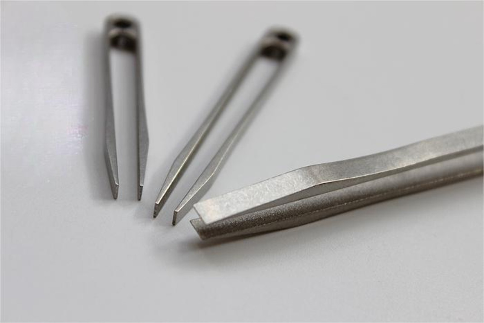 1PC Portable Titanium Alloy Tweezer EDC Survival Camping Outdoor Travel Tool