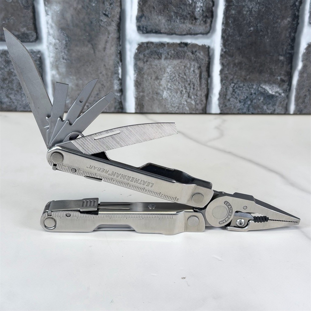 Leatherman Rebar Multi-Tool Silver w/ Black Leather Sheath Locking Tools Vintage