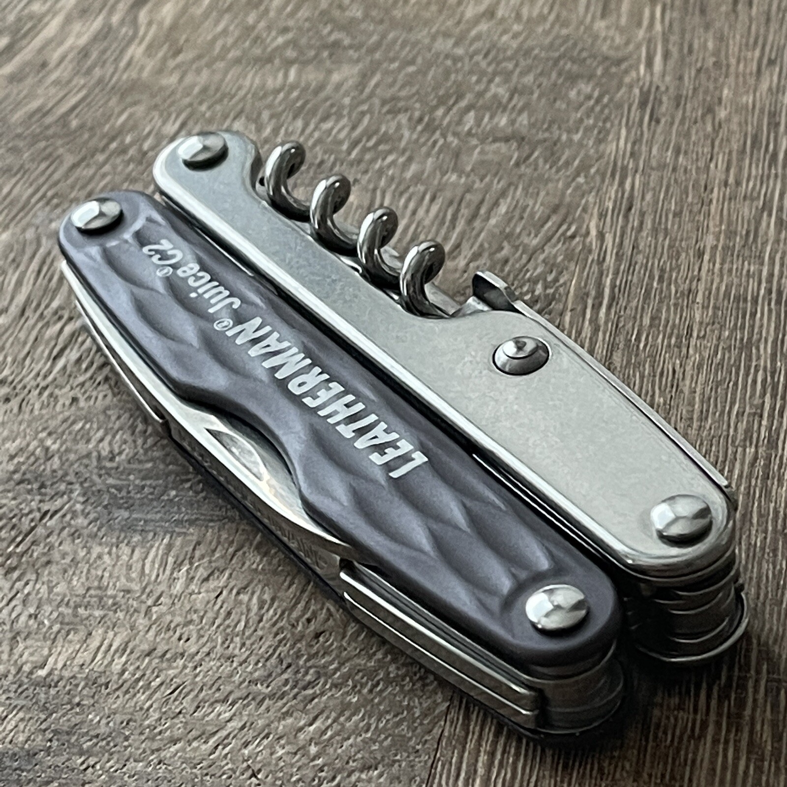 New, Leatherman Juice C2 Granite Gray multitool