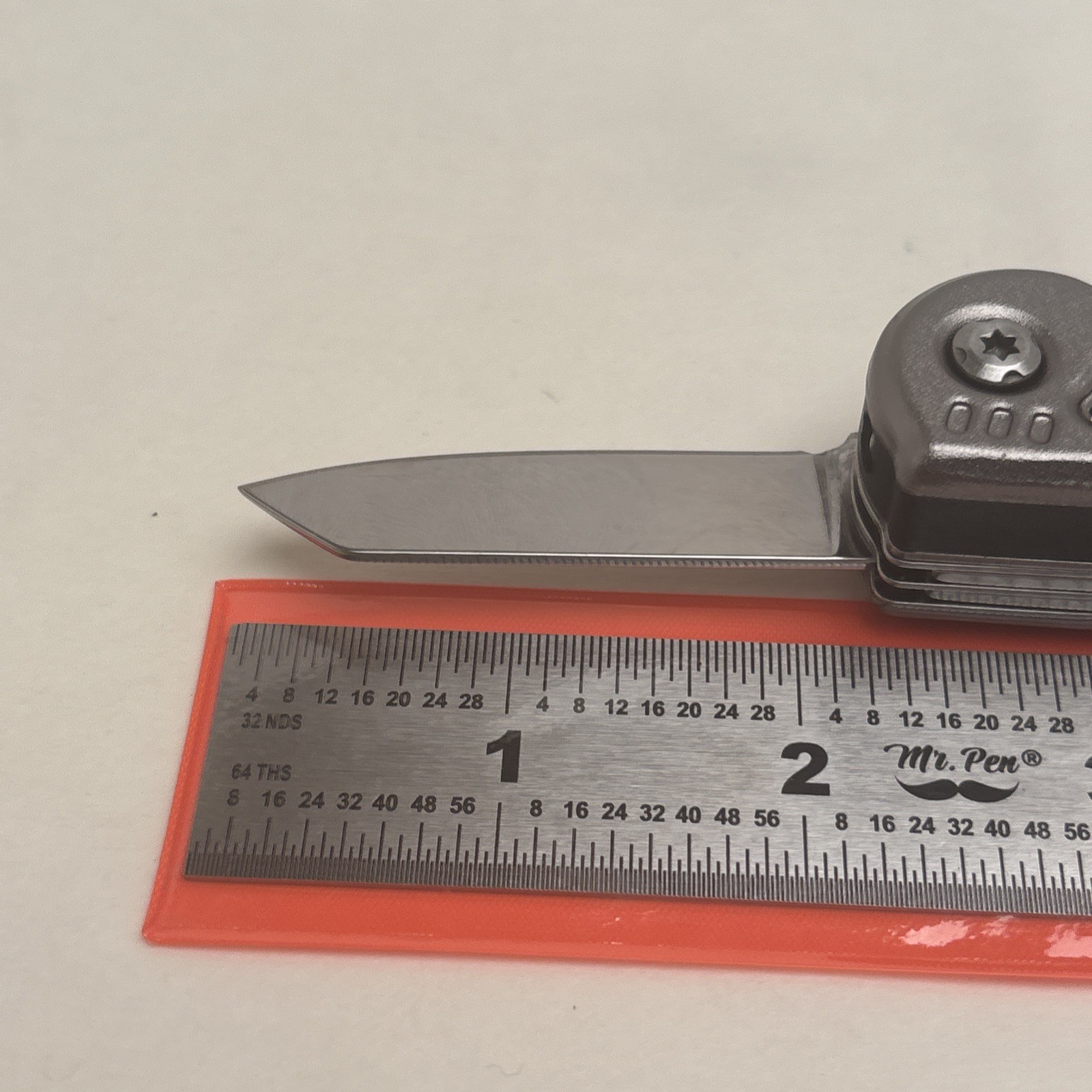 WORKZONE Multi-tool Wrench Screw Driver w/Bits Flashlight Stainless Knife Opener