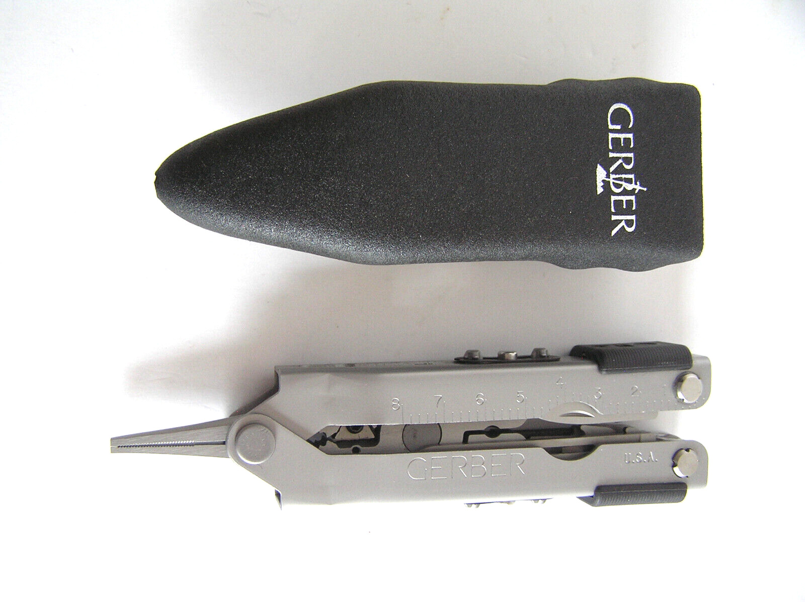 Gerber Fisherman MP600 Multi Tool w Longer Needlenose Plier & RARE Hard Case