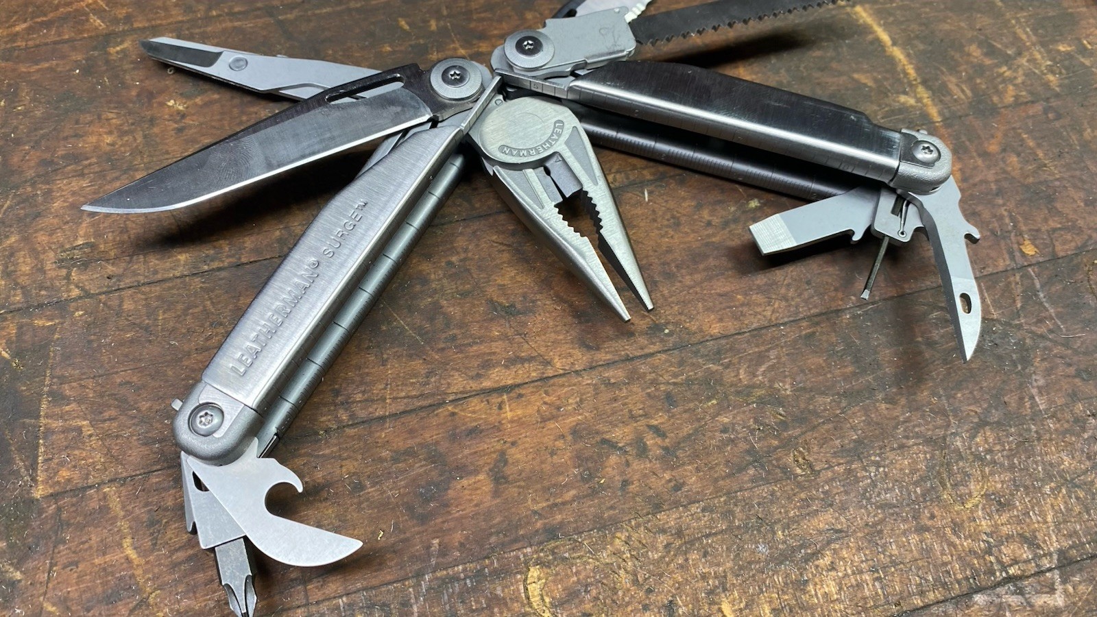 Leatherman Surge Multi-Tool With Sheath EZE Lap Stick & LED Mag Lite, Nice Shape
