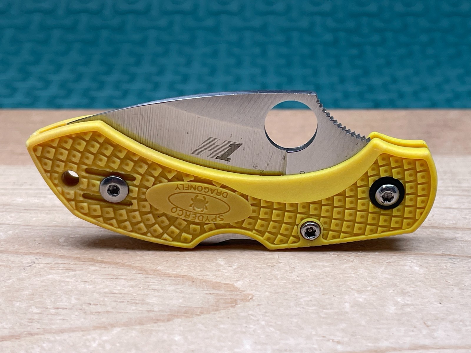 Spyderco Dragonfly Salt H1 Yellow Plain Edge Blade Folding Pocket Knife