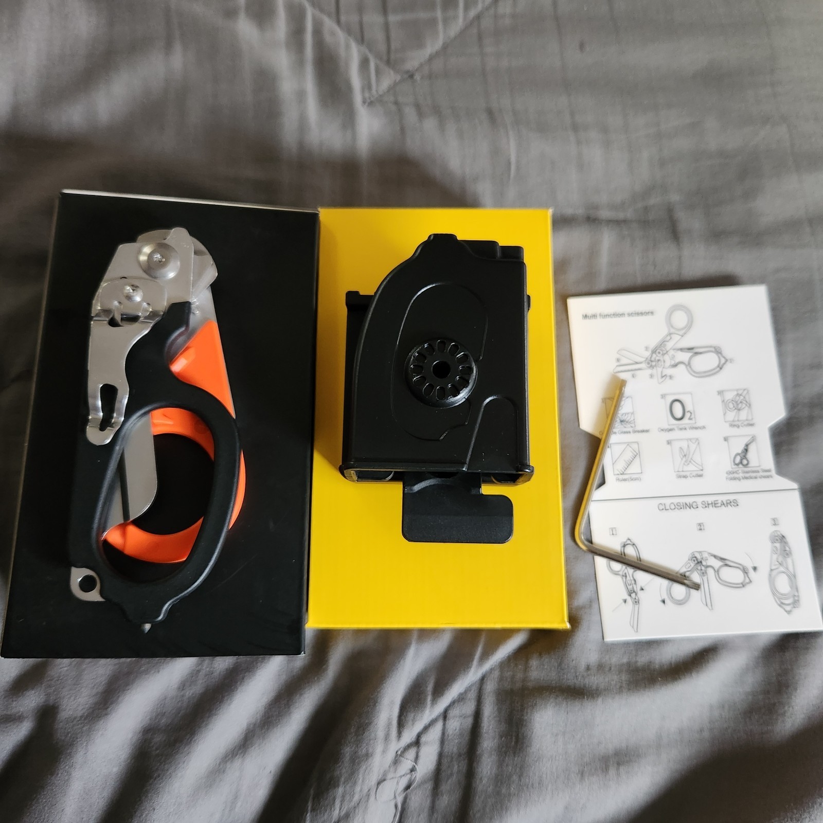 6-in-1 Multi-Functional Shears,Outdoor Auxiliary Tools, Camping, Hiking On Belt