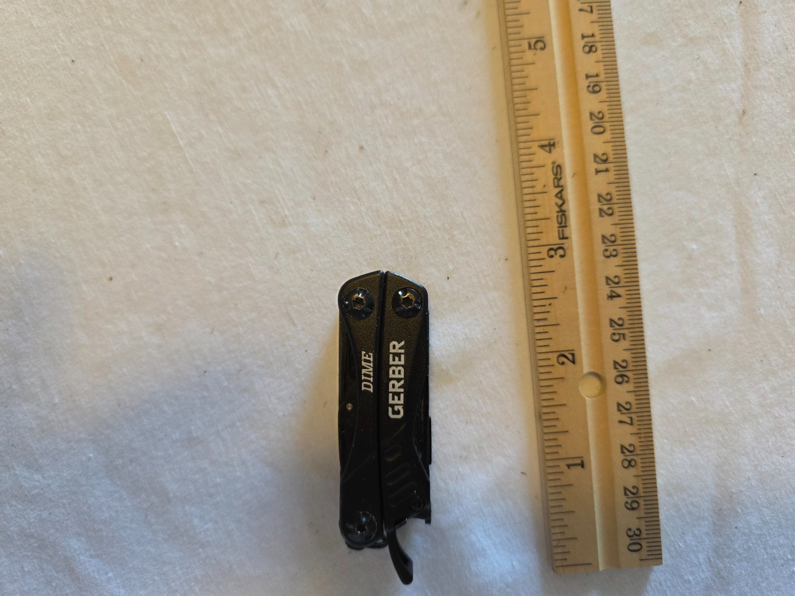 MT2601-021 – 3x Gerber Mini Multi-Tools + Case Free Shipping Used