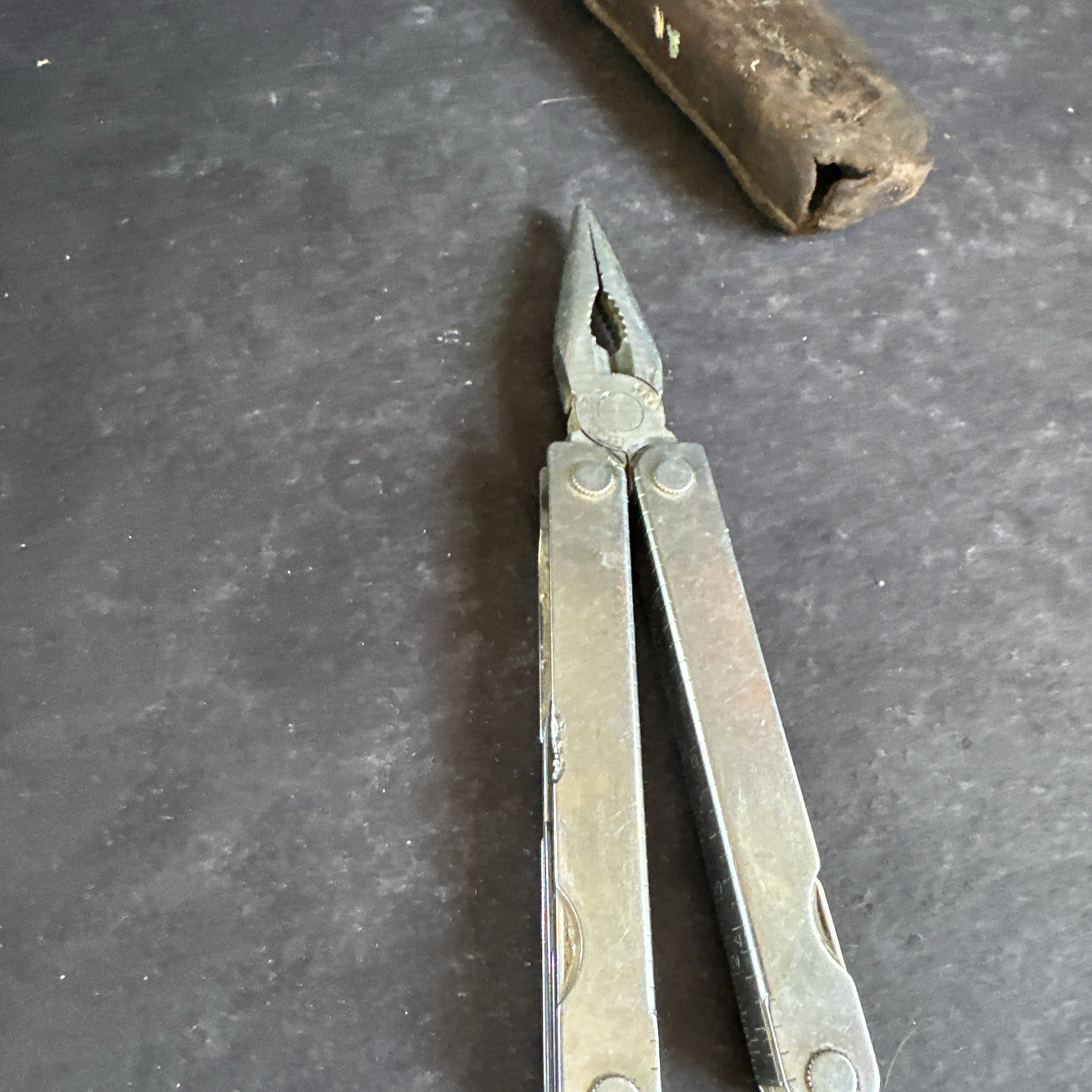 Leatherman Tool USA Portland OR Multi Tool w/ Leather Sheath Vintage #M8