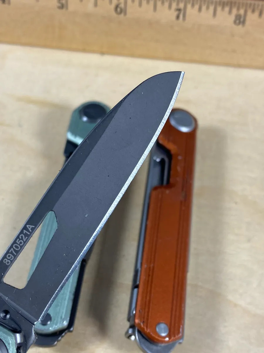 Armbar Slim Cut (MSRP $42.99) (1) One at random. Nice Condition Light Use